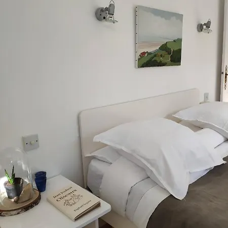 Sandilia Les Loriots Apartment Collias
